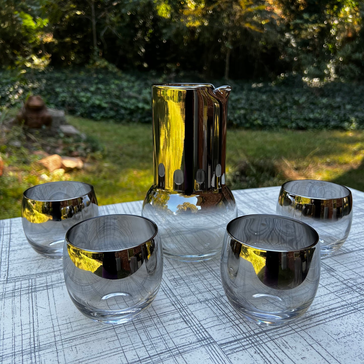 Vintage Dorothy Thorpe Style Silver Fade Roly Poly Glasses with Pitcher- 5 Piece Set